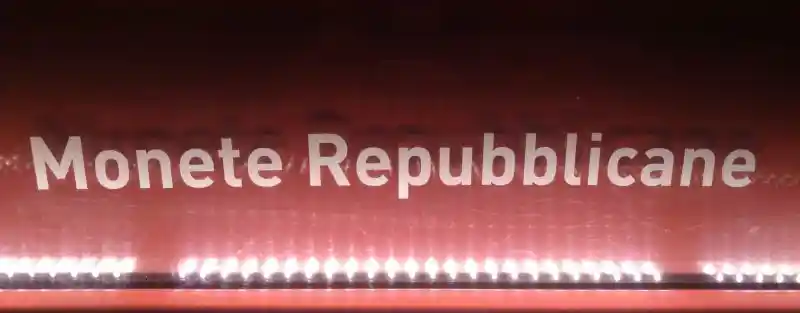 Cross on an anchor on Republican Coins, Santa Maria della Scala